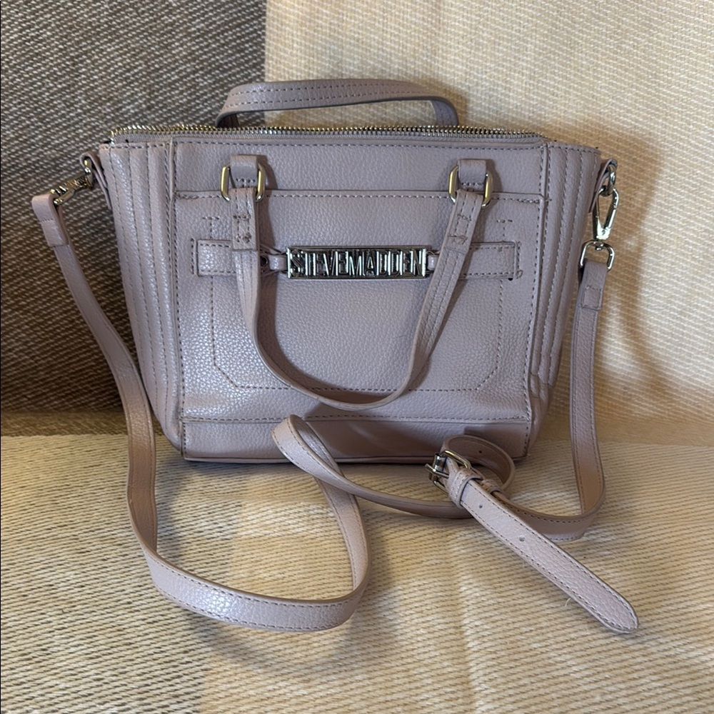 Steve Madden Pink Crossbody Bag with Sophisticated Style